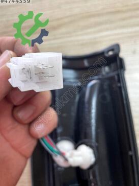 Mitsubishi L200 Sinyal Lambası MB527089 çıkma parça