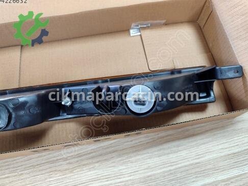 Mitsubishi L300 Sinyal Lambası MB831288-DEPO çıkma parça