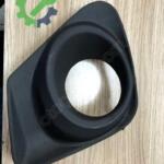 SİS LAMBA KAPAĞI COROLLA 10=> SAĞ (SİS DELİKLİ)