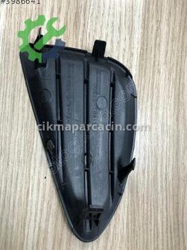 Toyota Yaris Sis Lambası 81481-0D140-1 çıkma parça