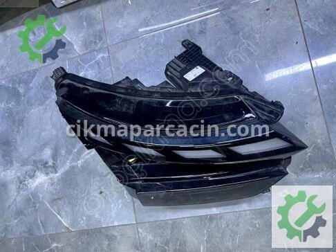 Skoda Kodiaq Sağ Ön Far 5LB941036 çıkma parça