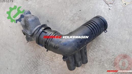 Skoda Fabia Intercooler Borusu 04E129656S çıkma parça