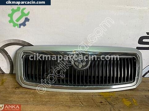 Skoda Fabia Ön Panjur çıkma parça