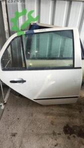 Skoda Fabia 2004 model sağ arka kapı