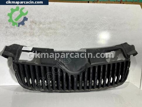 Skoda Fabia Ön Panjur çıkma parça