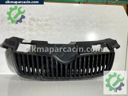 Skoda Fabia Ön Panjur çıkma parça