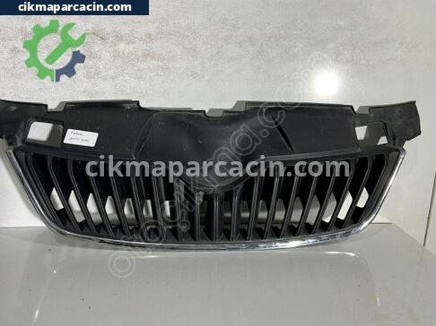 Skoda Fabia Ön Panjur çıkma parça