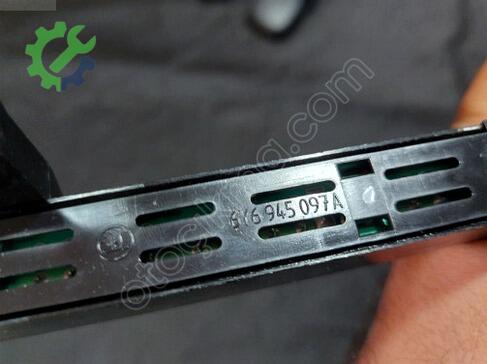 Skoda Fabia Tavan Lambası 097A çıkma parça