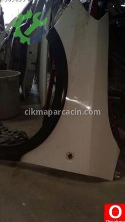 Skoda Fabia Çamurluk çıkma parça
