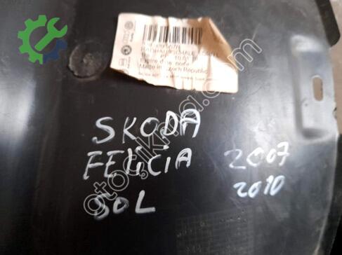 Skoda Fabia Davlumbaz 5J0809957B çıkma parça