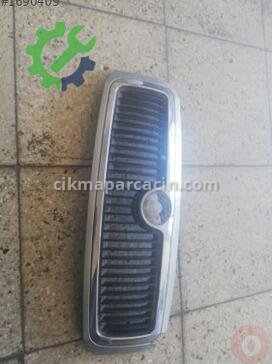 Skoda Fabia Ön Panjur çıkma parça