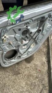 Skoda Fabia sağ arka cam mekanizması