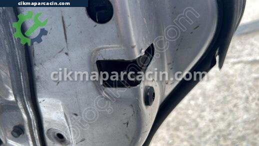 Skoda Fabia Sağ Arka Kapı Kilidi çıkma parça