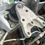 Skoda Fabia sağ motor kulağı
