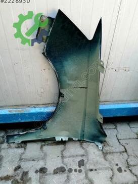 Skoda Fabia Sağ Ön Çamurluk çıkma parça