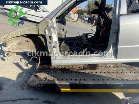 Skoda Fabia Sol Marşpiyel Sacı çıkma parça