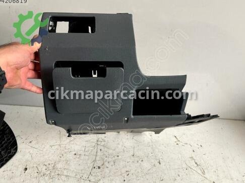 Skoda Fabia Torpido çıkma parça