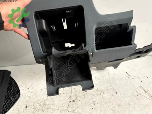 Skoda Fabia Torpido çıkma parça