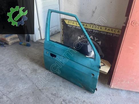 Skoda Favorit Sağ Ön Kapı çıkma parça