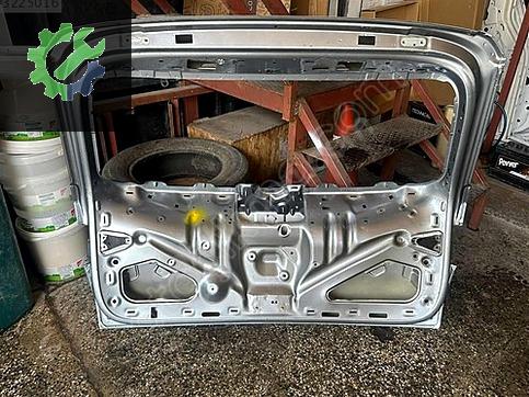 Skoda Kodiaq Bagaj Kapağı çıkma parça