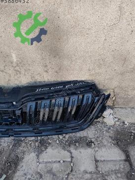Skoda Karoq Ön Panjur çıkma parça