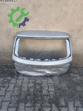 Skoda Karoq Bagaj Kapağı çıkma parça