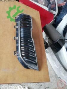 Skoda karoq ön panjur çıkma orijinal hatasız
