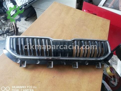 Skoda Karoq Ön Panjur çıkma parça