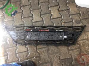 Skoda kodiak tampon orta ızgara çıkma parçalar