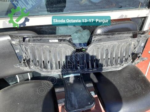 Skoda Octavia Panjur 13-17 çıkma parça