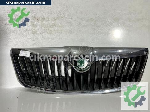 Skoda Octavia Ön Panjur çıkma parça