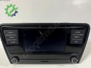 SKODA OCTAVİA 2018 2021 5E0035871D ÇIKMA TEYP