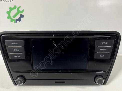 Skoda Octavia Teyp çıkma parça