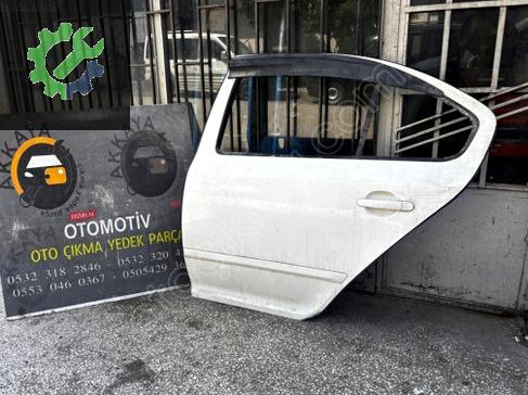 Skoda Octavia Sol Arka Kapı çıkma parça