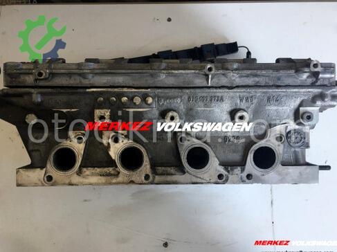Skoda Octavia Silindir Kapağı 03G103373A çıkma parça