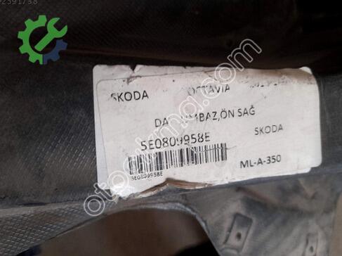 Skoda Octavia Davlumbaz 5E0809958E çıkma parça