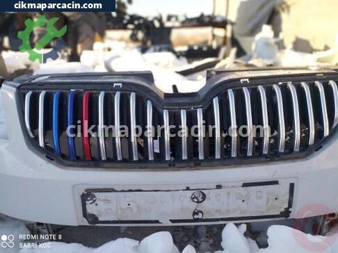Skoda Octavia Ön Panjur çıkma parça