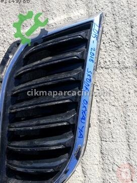 Skoda Octavia Ön Panjur çıkma parça