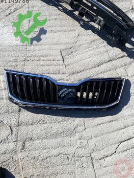 Skoda Octavia Ön Panjur çıkma parça