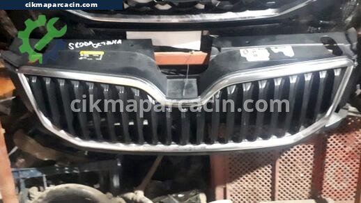 Skoda Octavia Ön Panjur çıkma parça