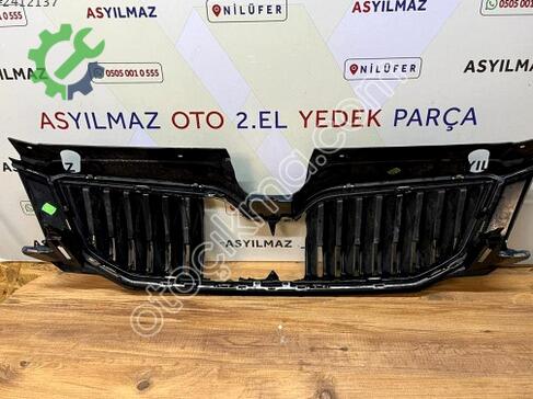 Skoda Octavia Ön Panjur 5E0853651A çıkma parça