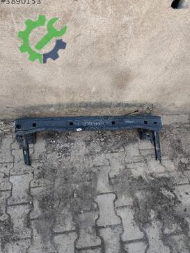 Skoda Octavia Ön Tampon Demiri çıkma parça