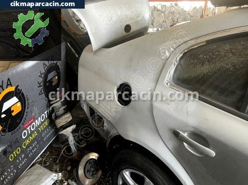 Skoda Octavia Arka Çamurluk çıkma parça