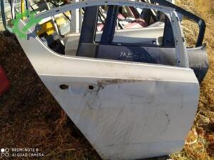 Skoda octavia sağ arka kapı