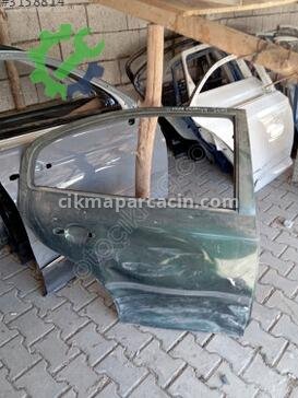 Skoda Octavia Sağ Arka Kapı çıkma parça