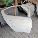 Skoda Octavia sağ arka kapı 2013 2022 arası