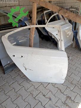 Skoda Octavia Sağ Arka Kapı çıkma parça