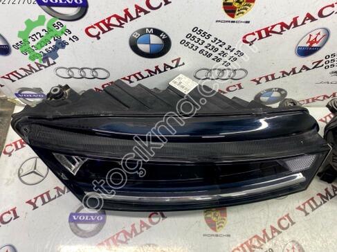 Skoda Octavia Sağ Ön Far 5E4941015 çıkma parça