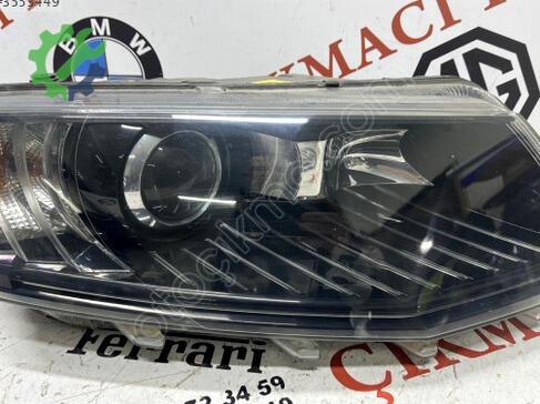 Skoda Octavia Xenon Far 5E1941016B çıkma parça