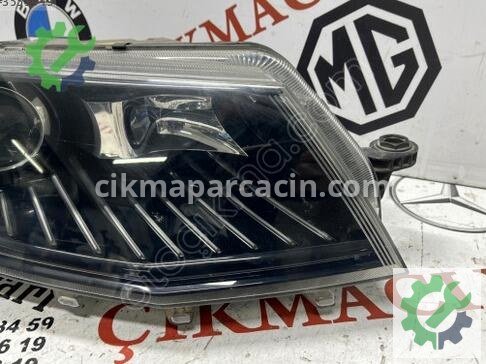 Skoda Octavia Xenon Far 5E1941016B çıkma parça